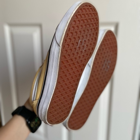 Yellow vans size 7 - Picture 4 of 8